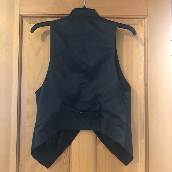 Elizabeth and James Dandy Vest - Picture 5 of 5